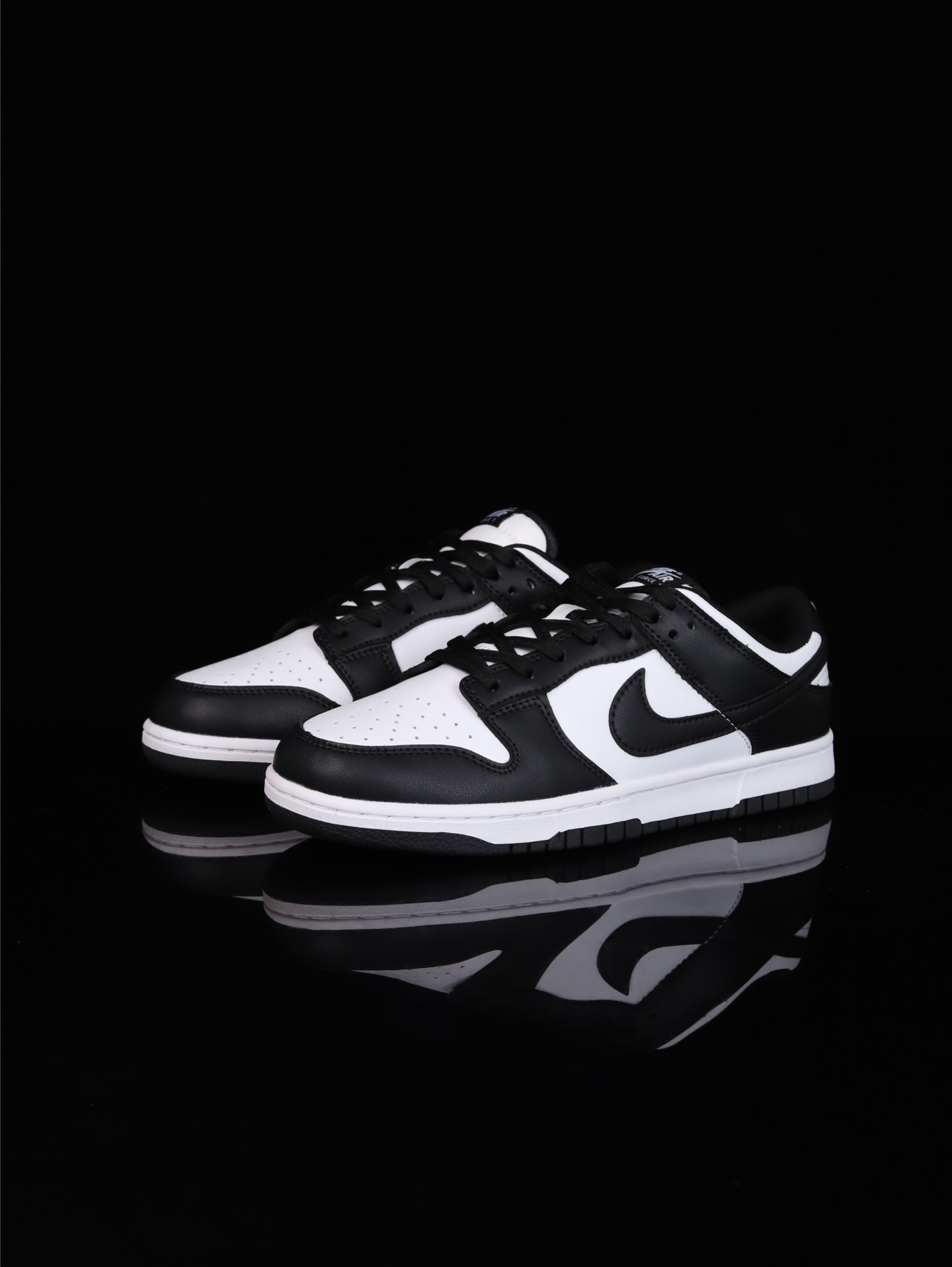 Special offer on Nike Air Jordan 1s, delivery within 7 days in the US.